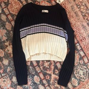 Hollister Cropped Sweater